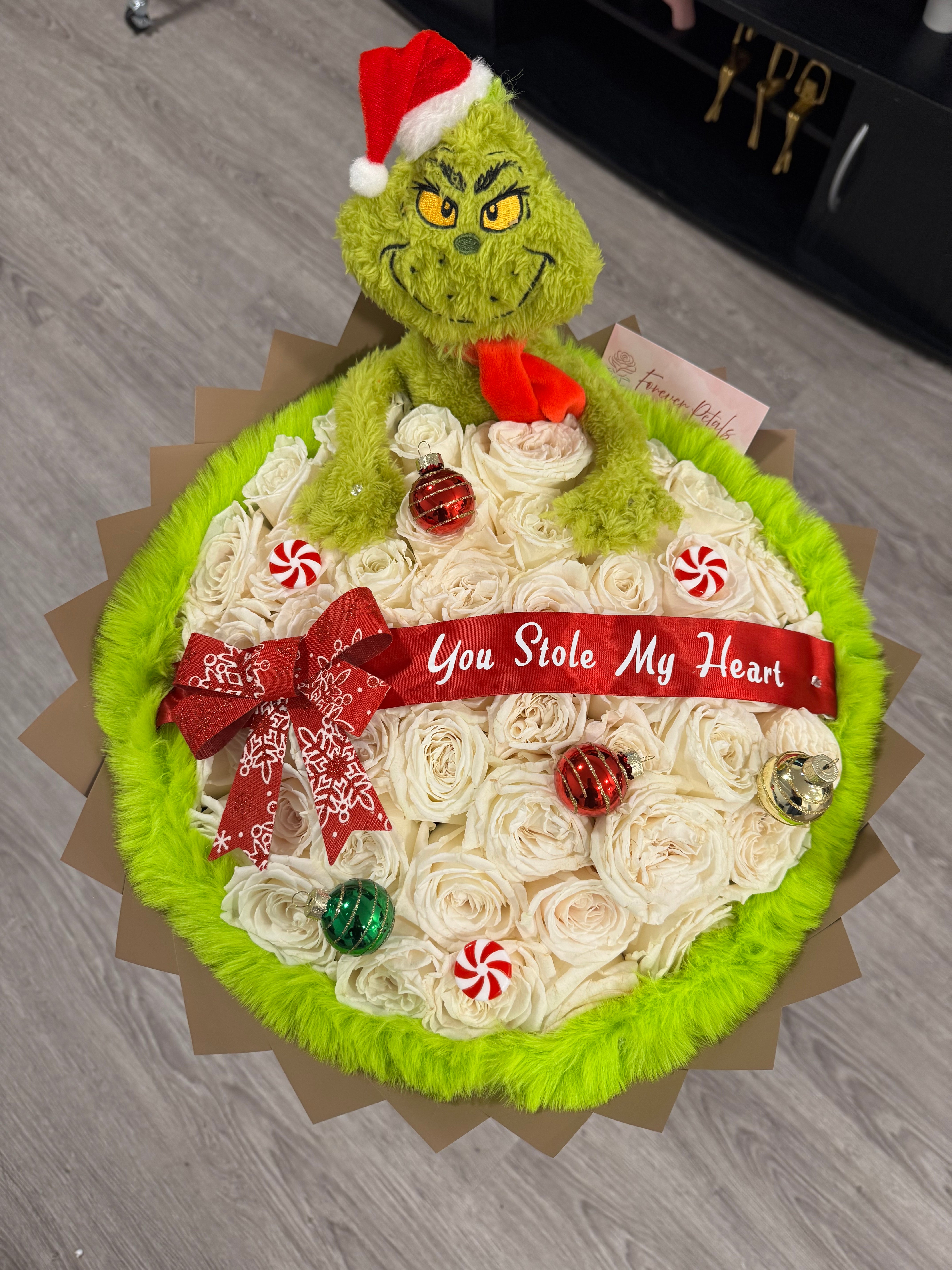 Grinch Stole My Heart Bouquet 🎄