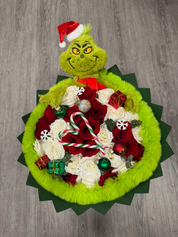 Grinch Themed Bouquet🎄