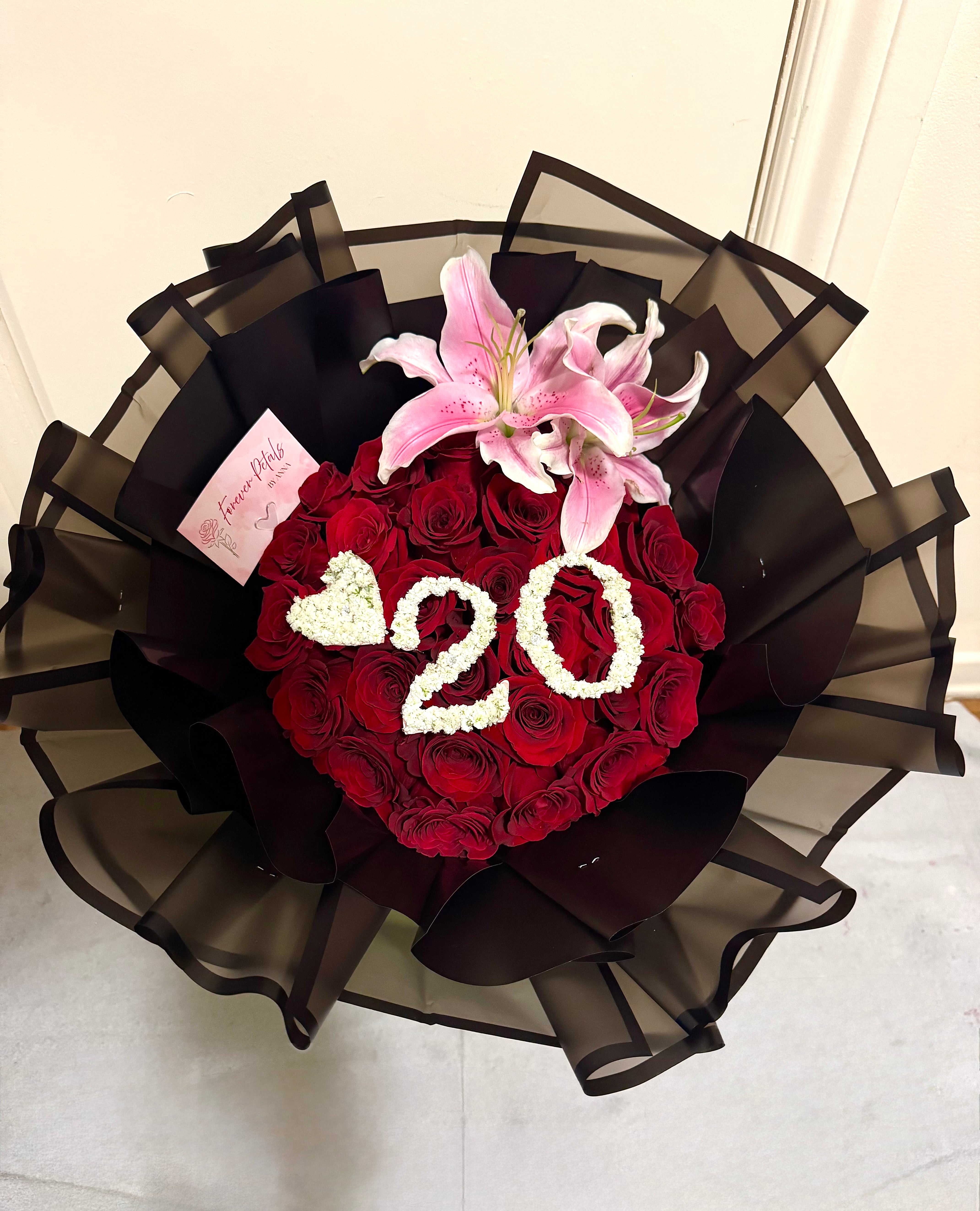 25 Count Classic Rose Charm Bouquet