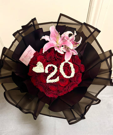 25 Count Classic Rose Charm Bouquet