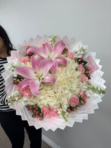 White & Pink Dreamy Bouquet