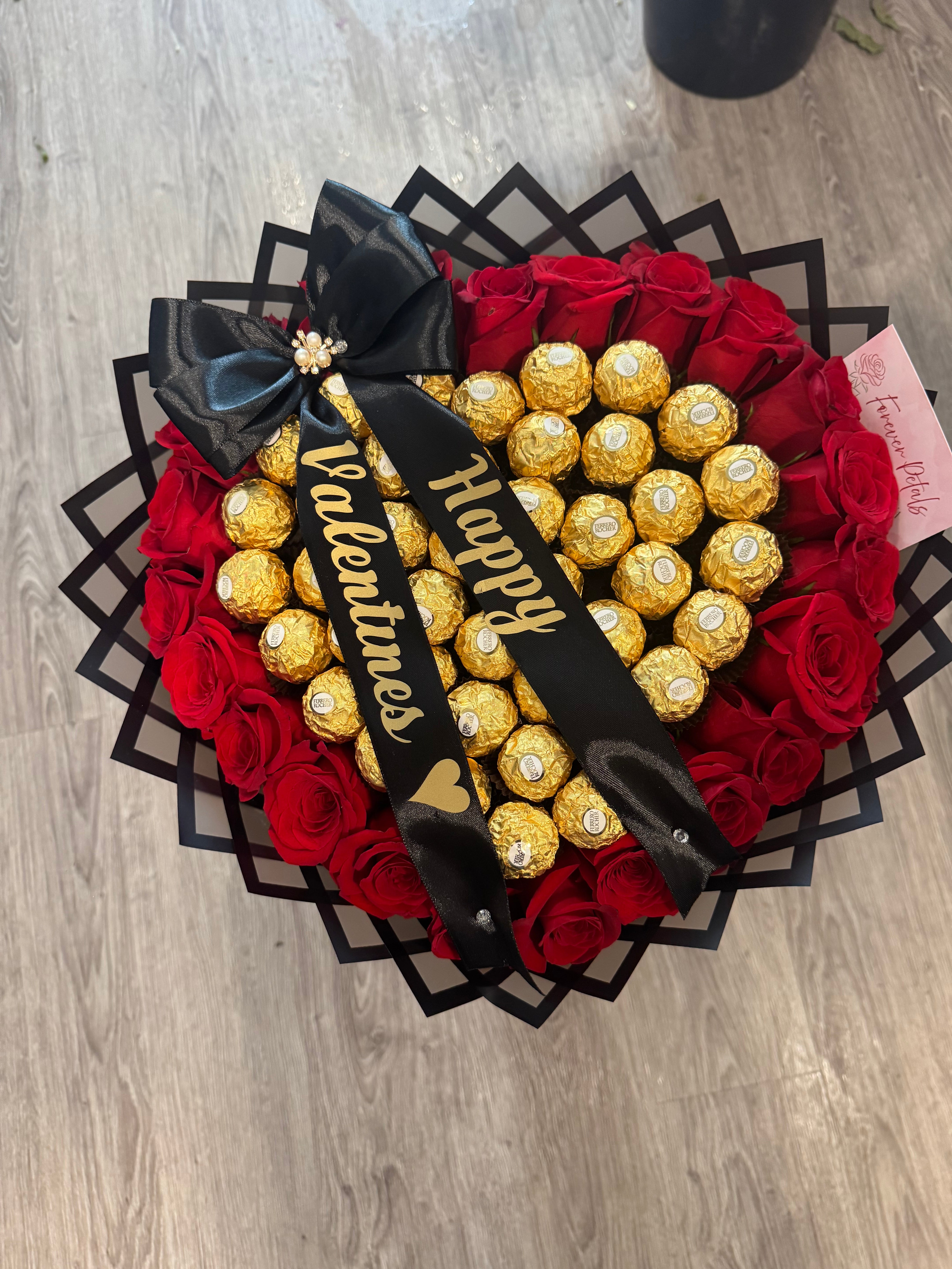 Chocolates for her bouquet 🍫