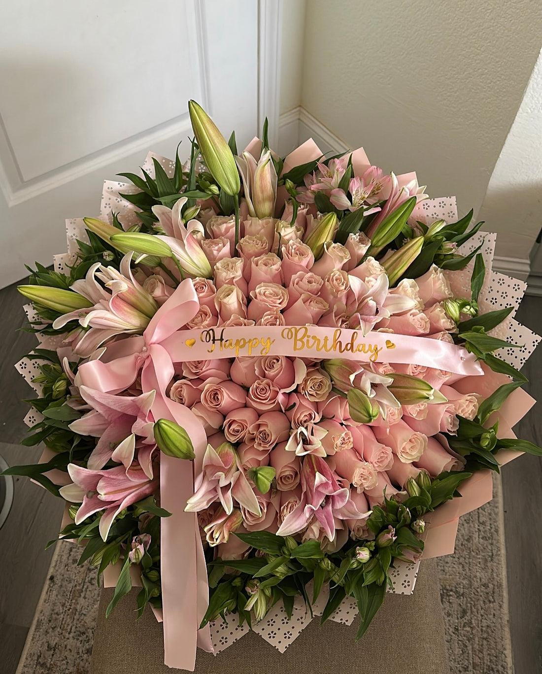 100 Roses & Lilies Grande Bouquet 🎀