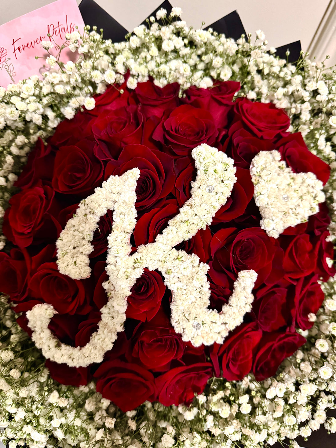 30 Count Angel Rim Bouquet with Initial