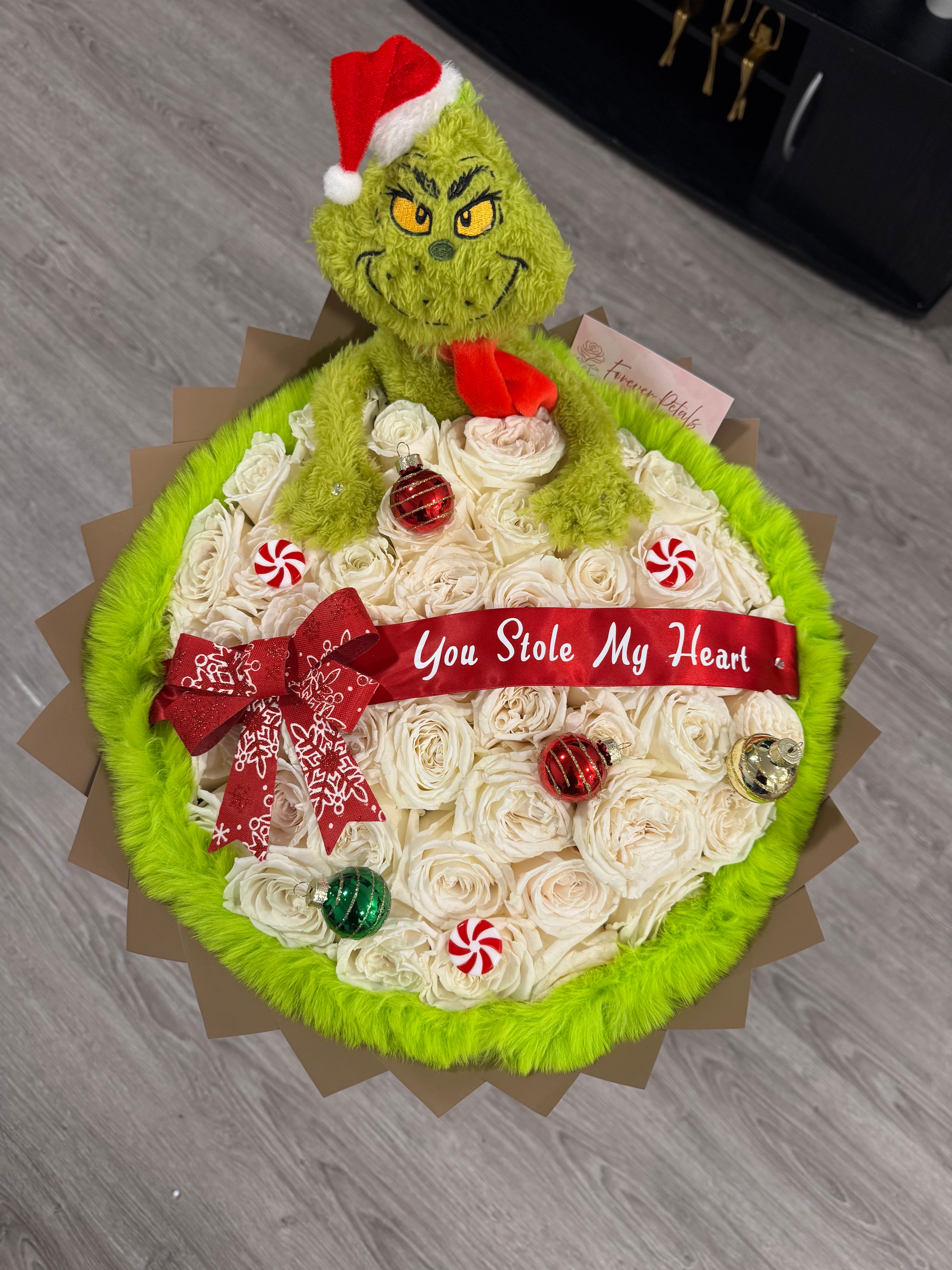 Grinch Stole My Heart Bouquet 🎄