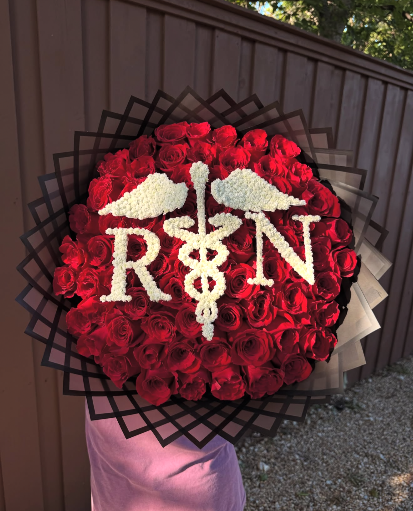 Say Congrats With 100 Roses 🌹