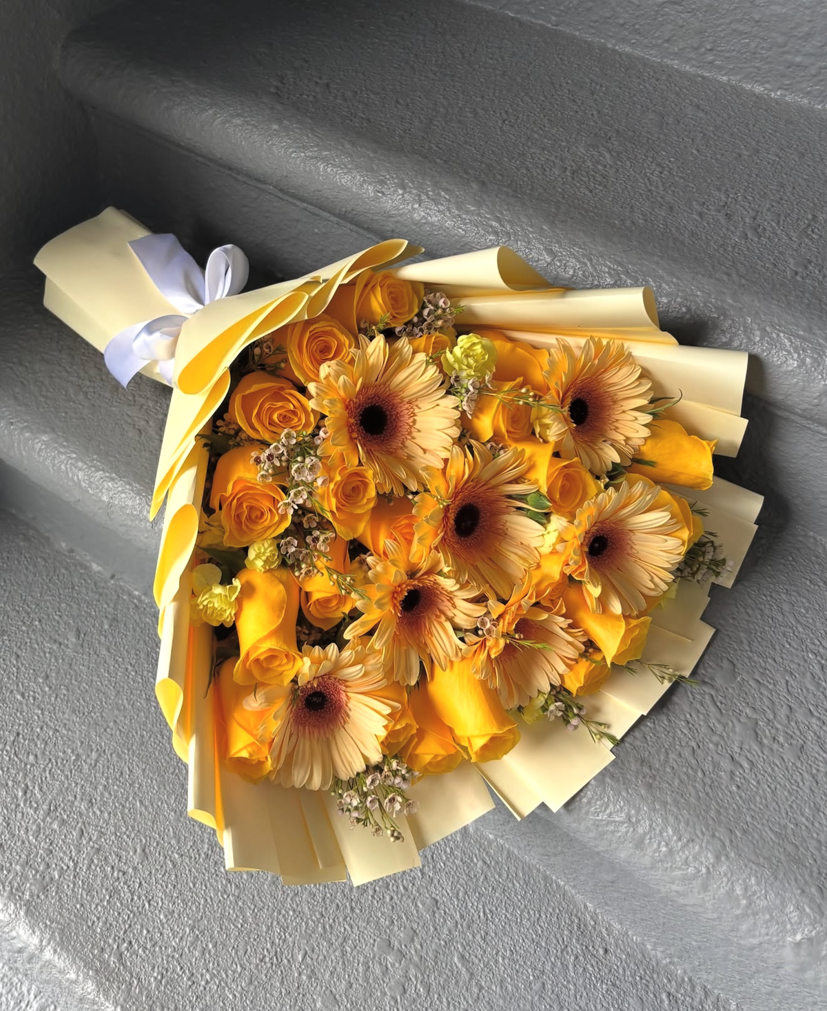 Golden Glow Bouquet 💛