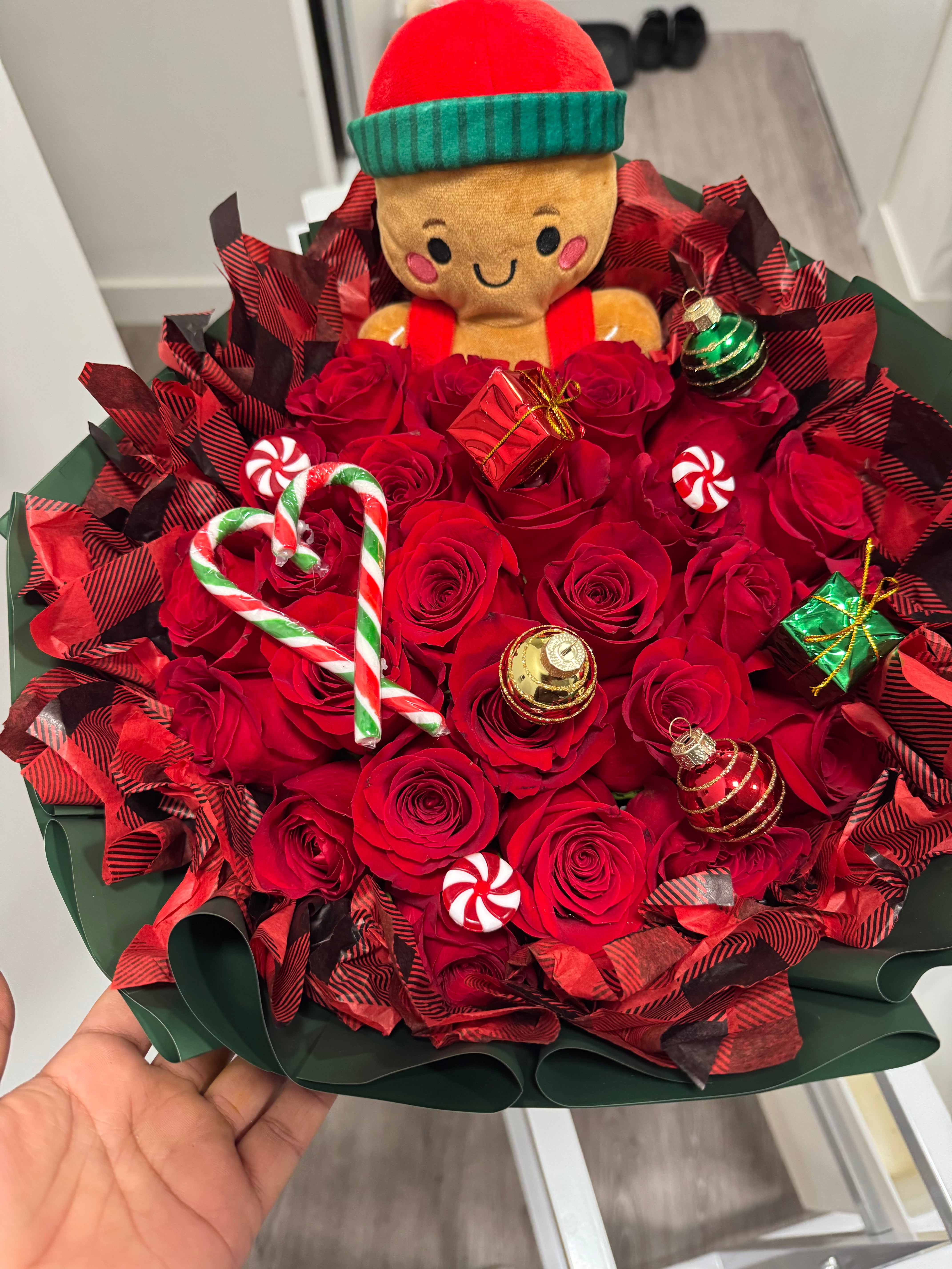 Gingerbread Bliss Bouquet 🎄