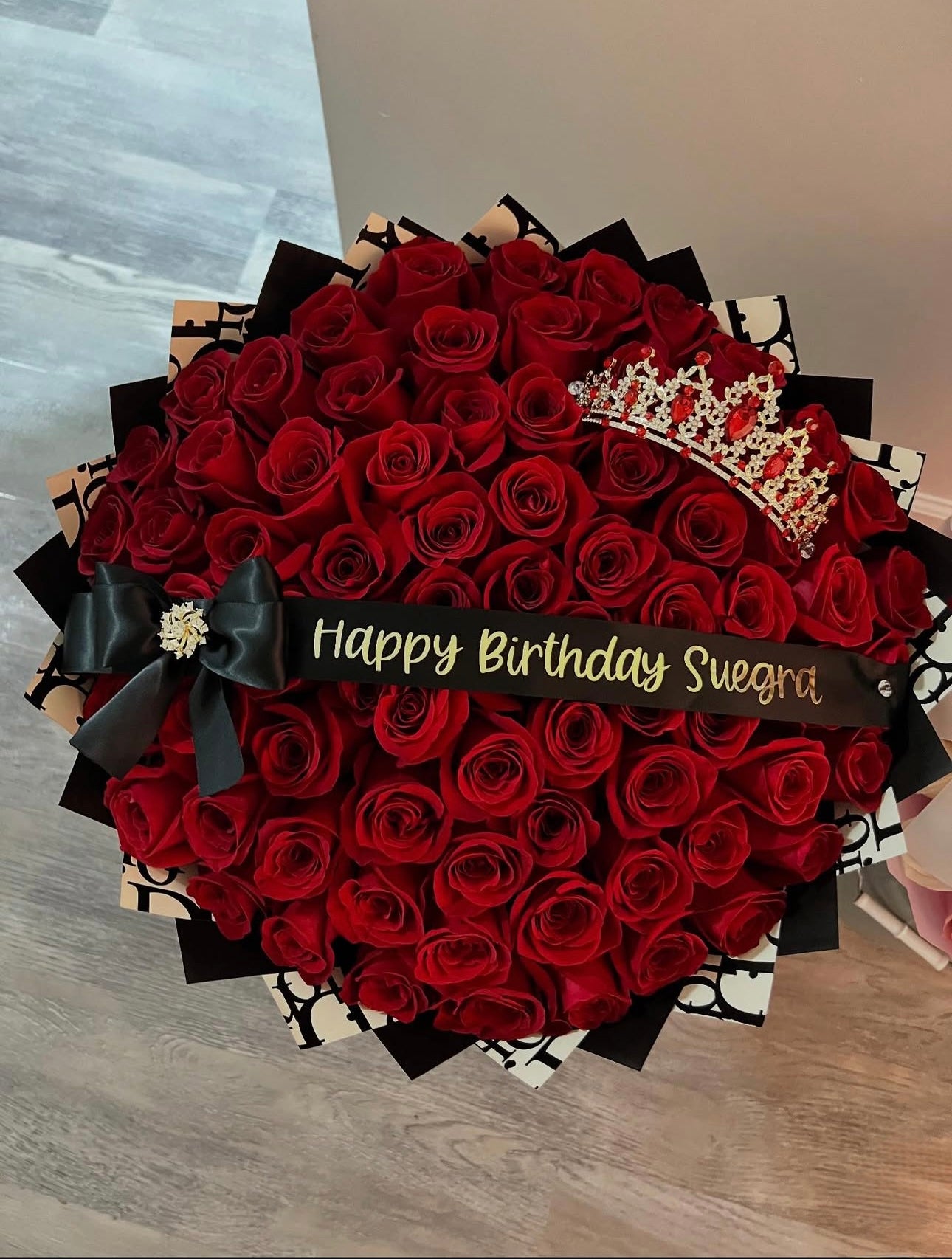 Majestic 100 Roses Bouquet