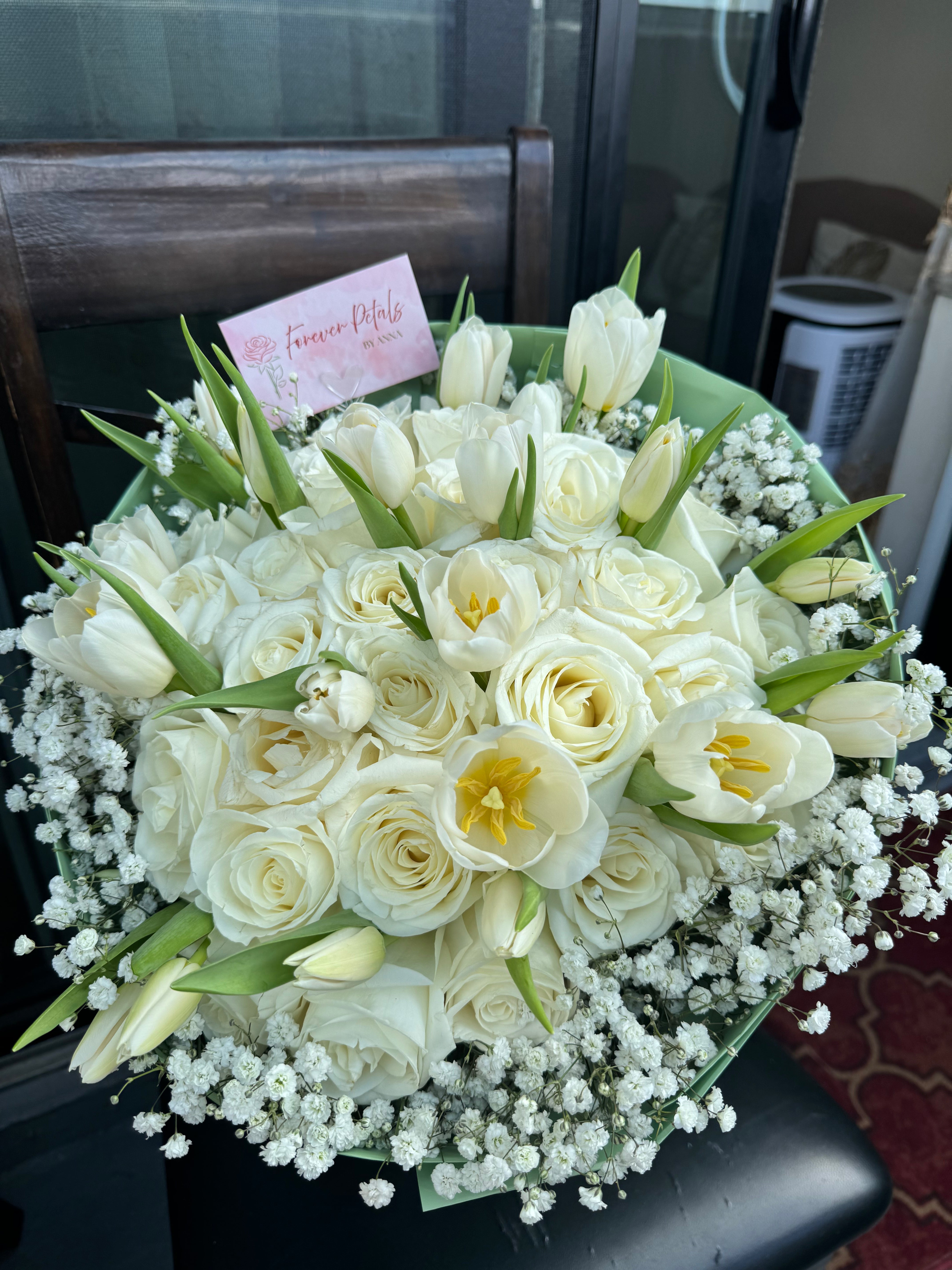 Elegant White Rose & Tulip Bouquet – Luxury All-White Floral Arrangement (Customizable)