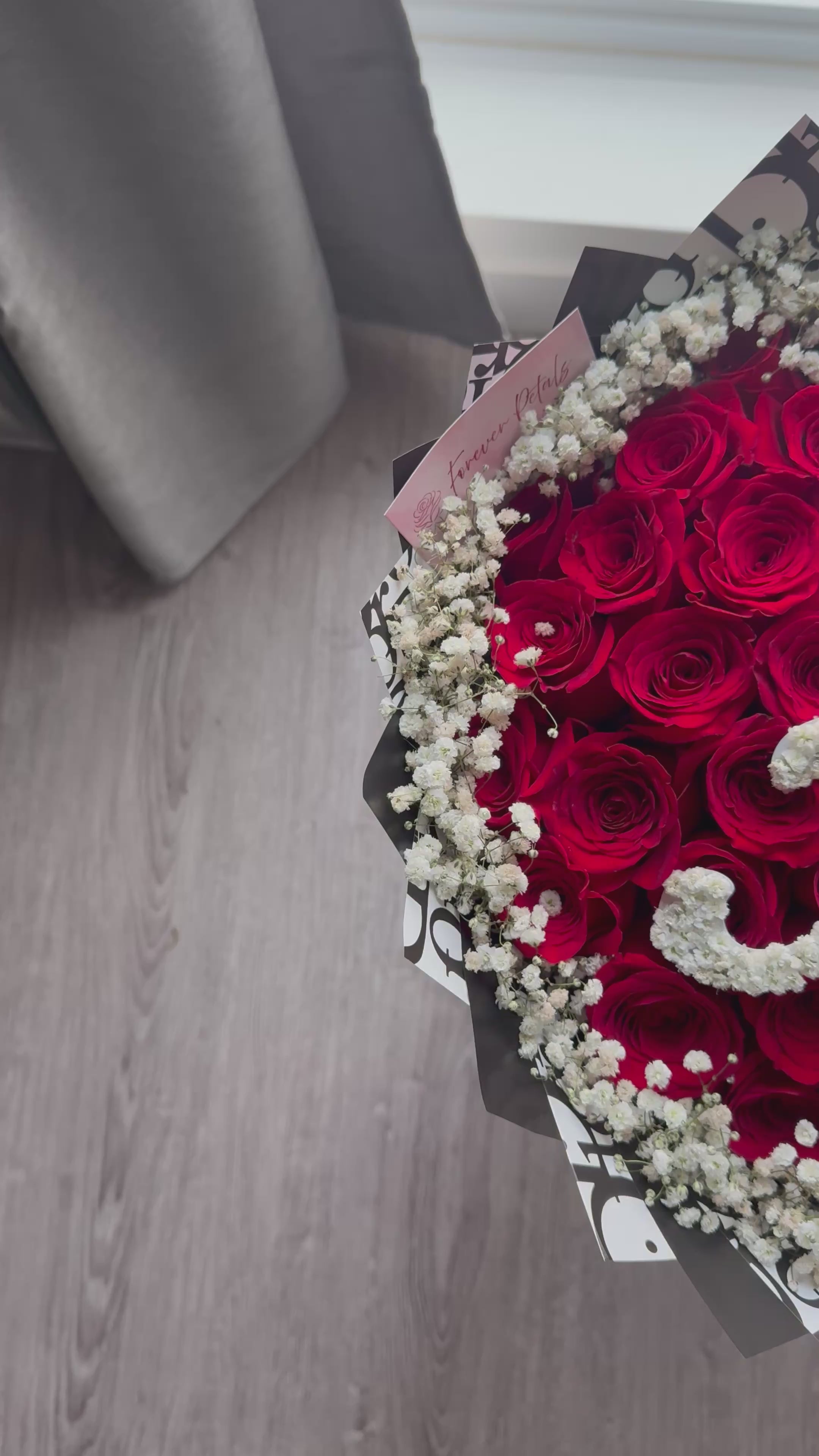 50 Count Initial Bouquet With Cloud Rim
